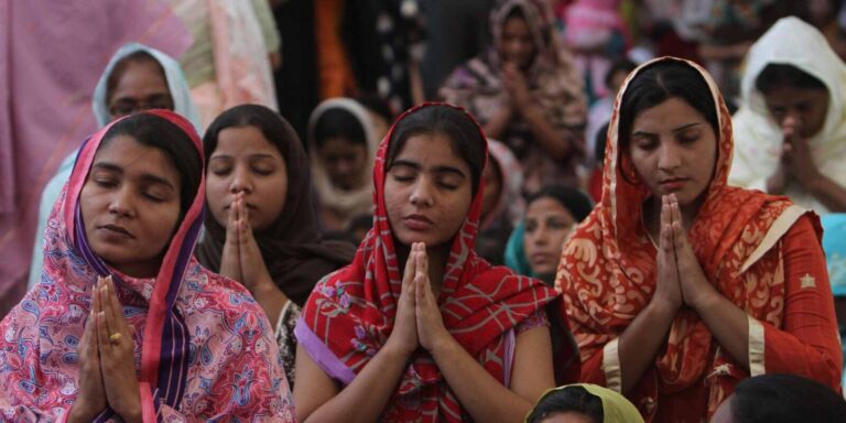 UN experts urge Pakistan to protect underage minority girls
